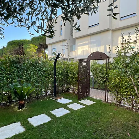 San Pietro - Gjiri I Lalzit, Durres - Alfred's With Garden *